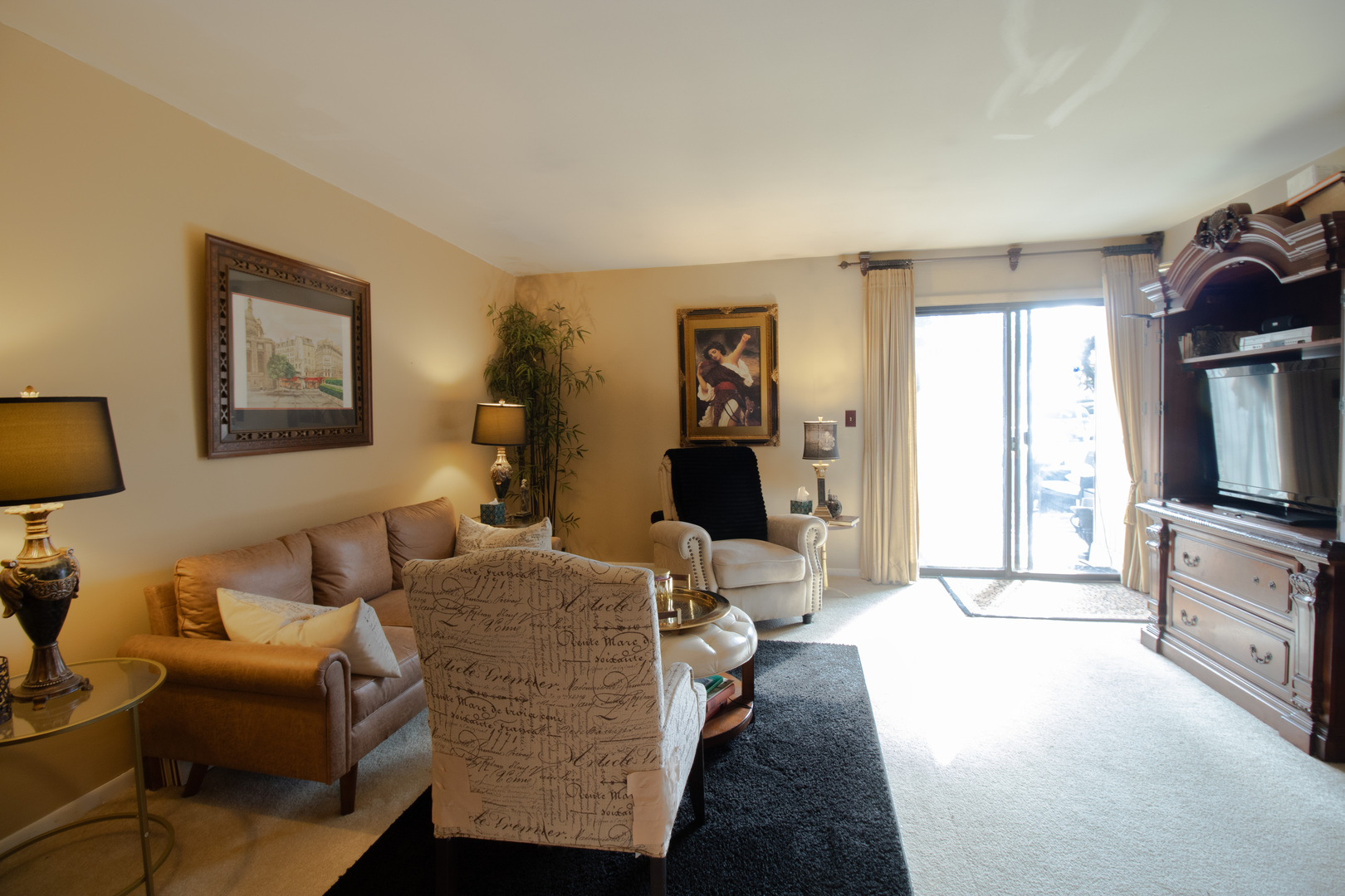 521 73RD Street #104, Downers Grove, IL 60516