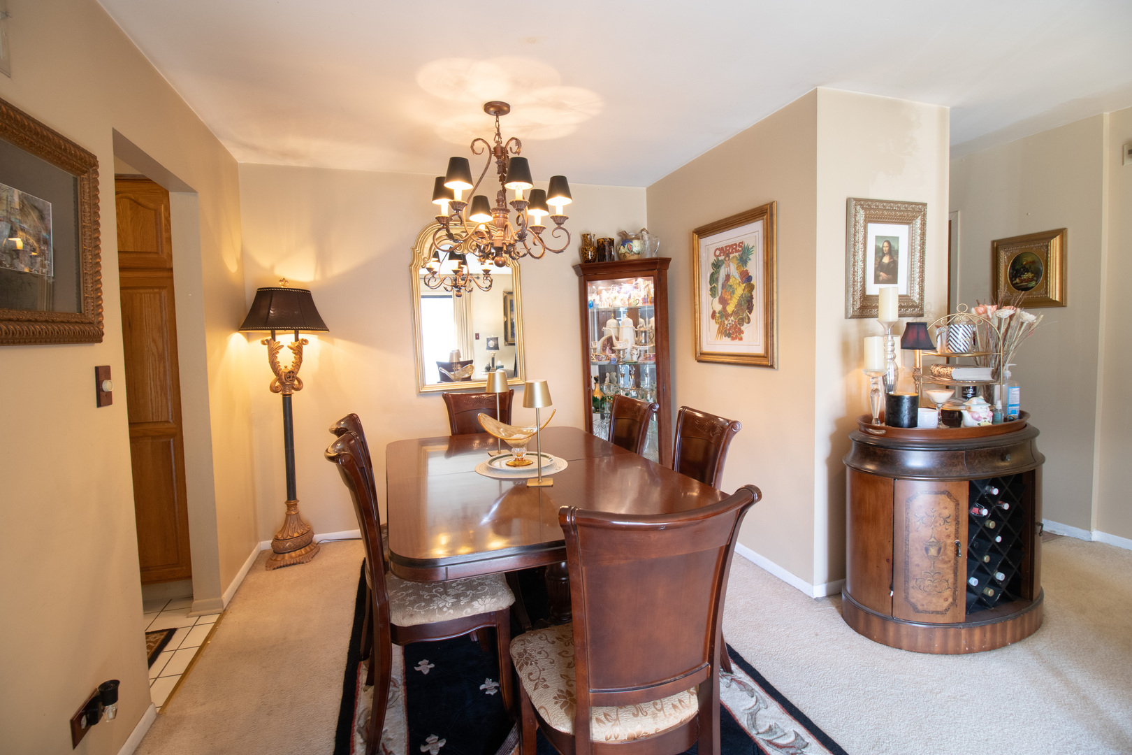 521 73RD Street #104, Downers Grove, IL 60516