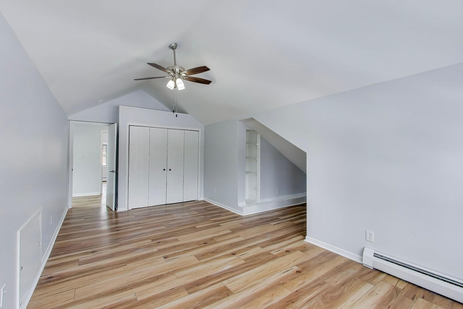 1638 Oakwood Avenue, Des Plaines, IL 60016