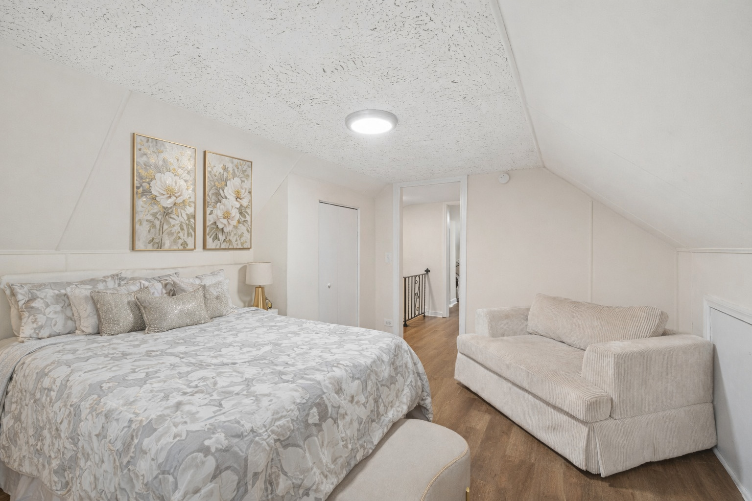 8025 S Mozart Street, Chicago, IL 60652