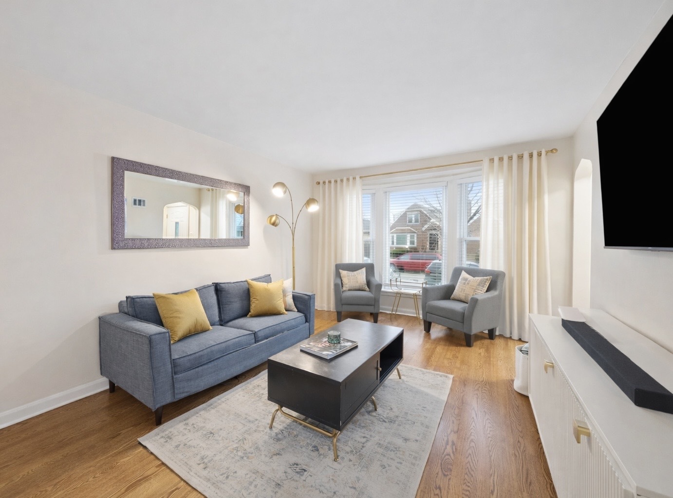 8025 S Mozart Street, Chicago, IL 60652