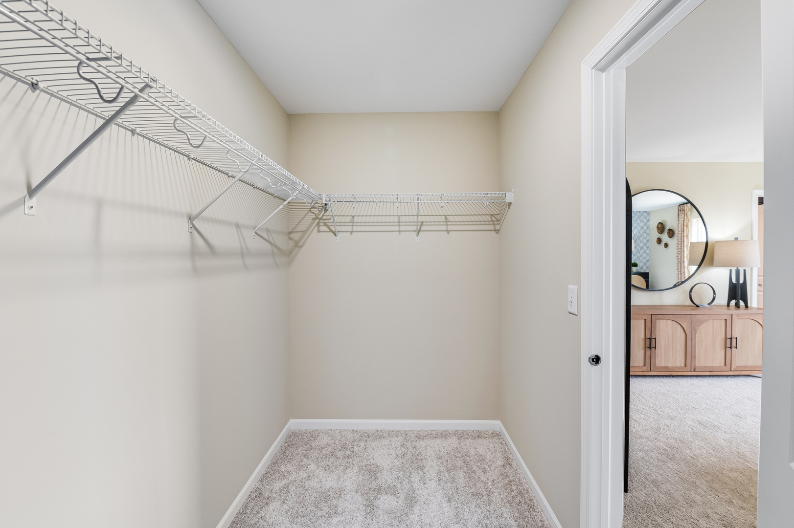 549 Ayre Drive, Elgin, IL 60124