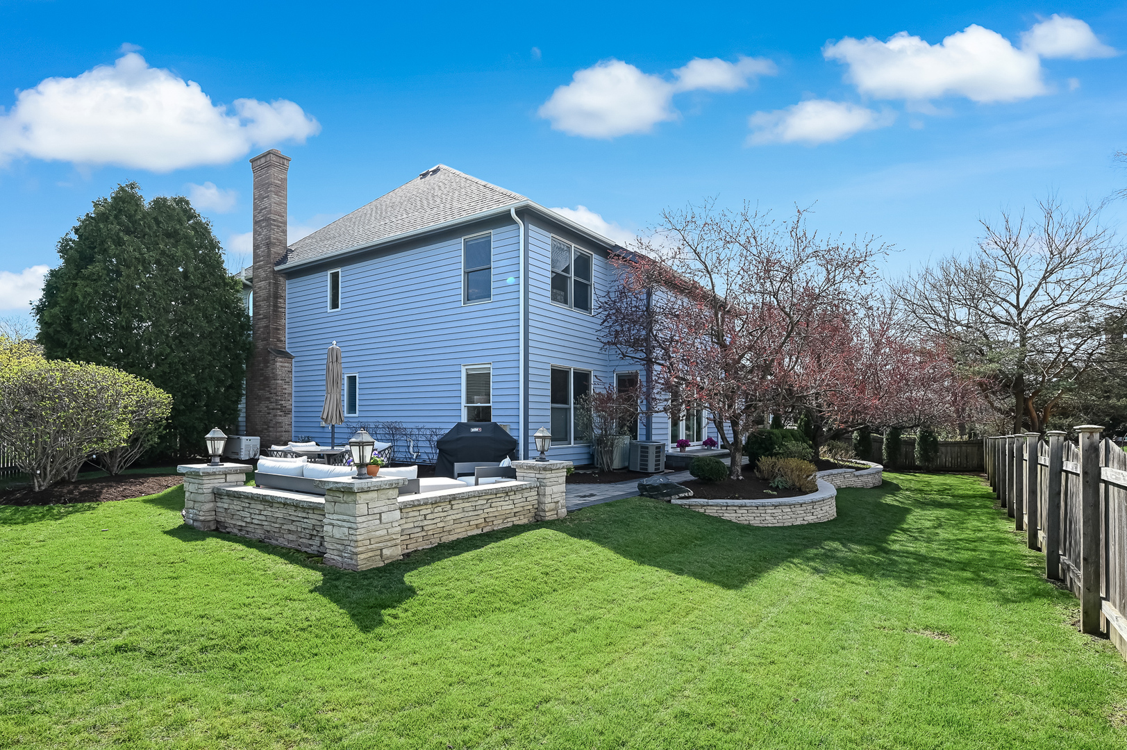 708 Fairfield Court, Westmont, IL 60559