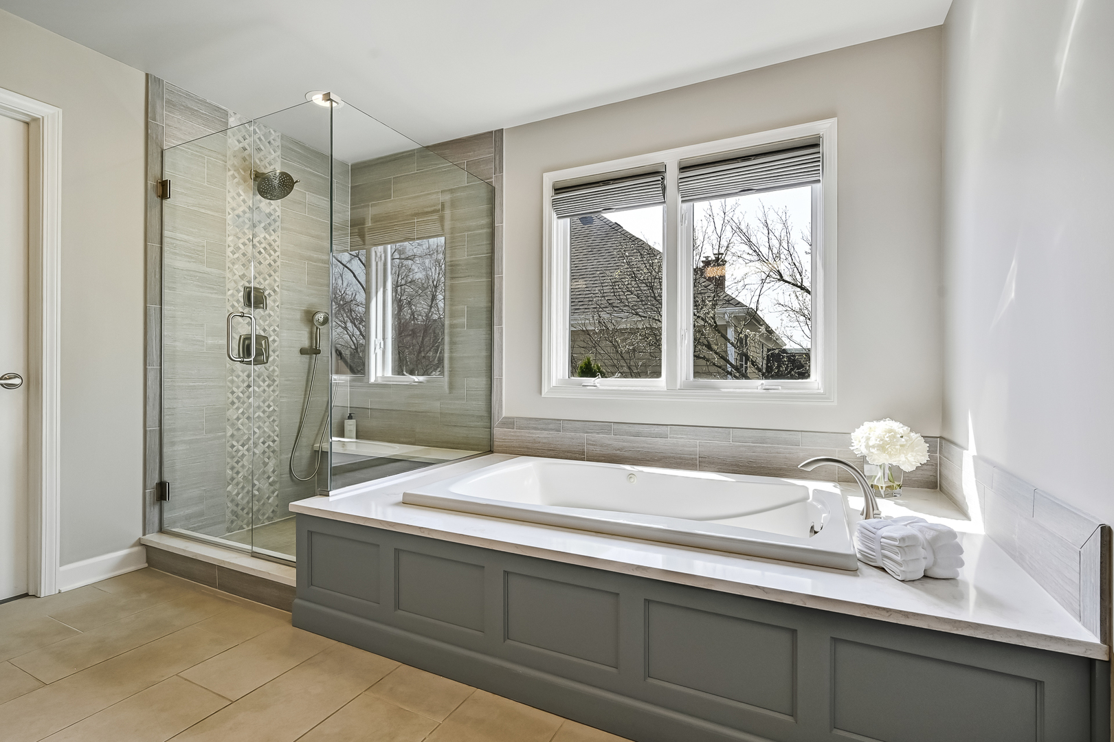 708 Fairfield Court, Westmont, IL 60559