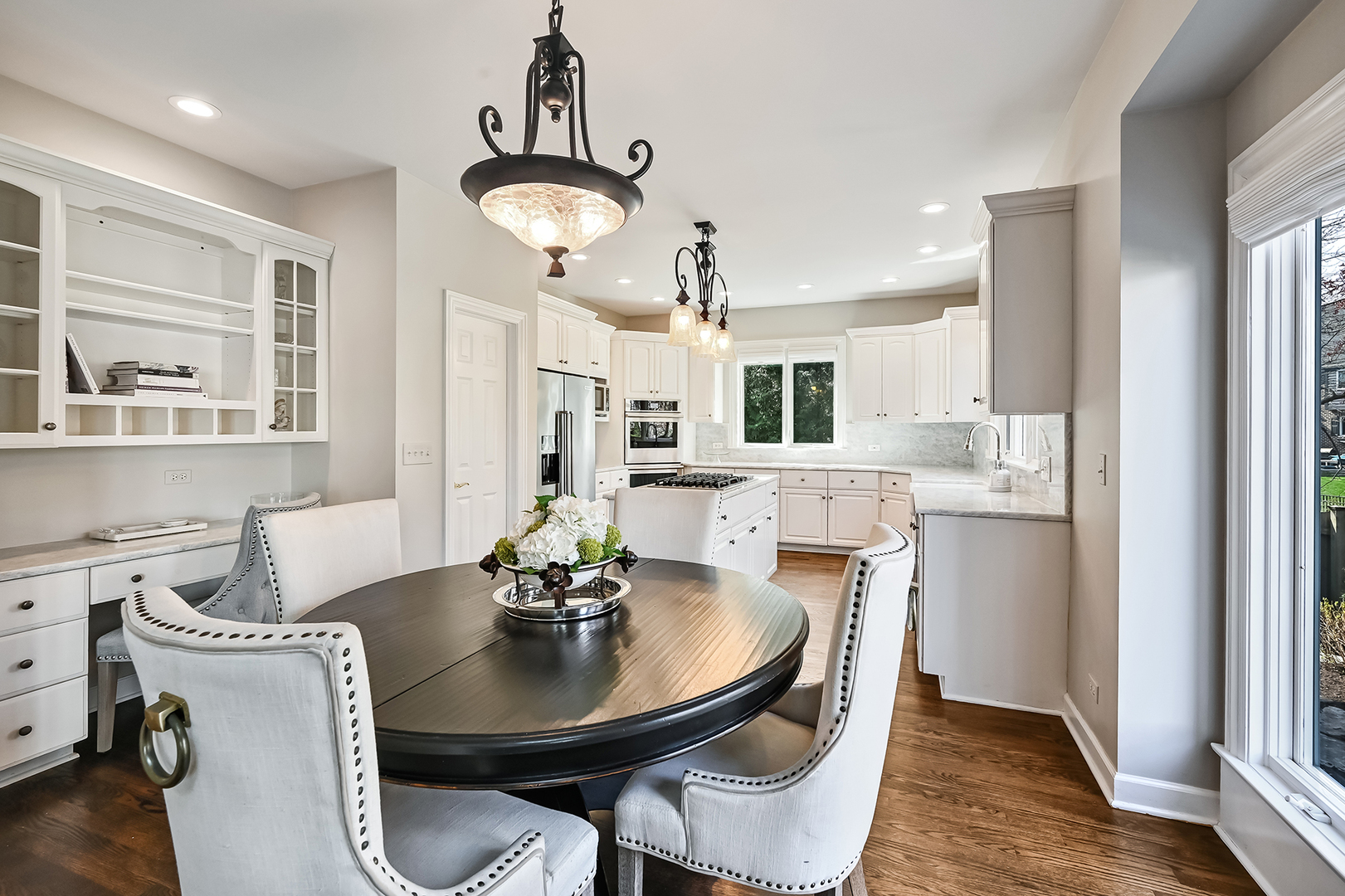 708 Fairfield Court, Westmont, IL 60559