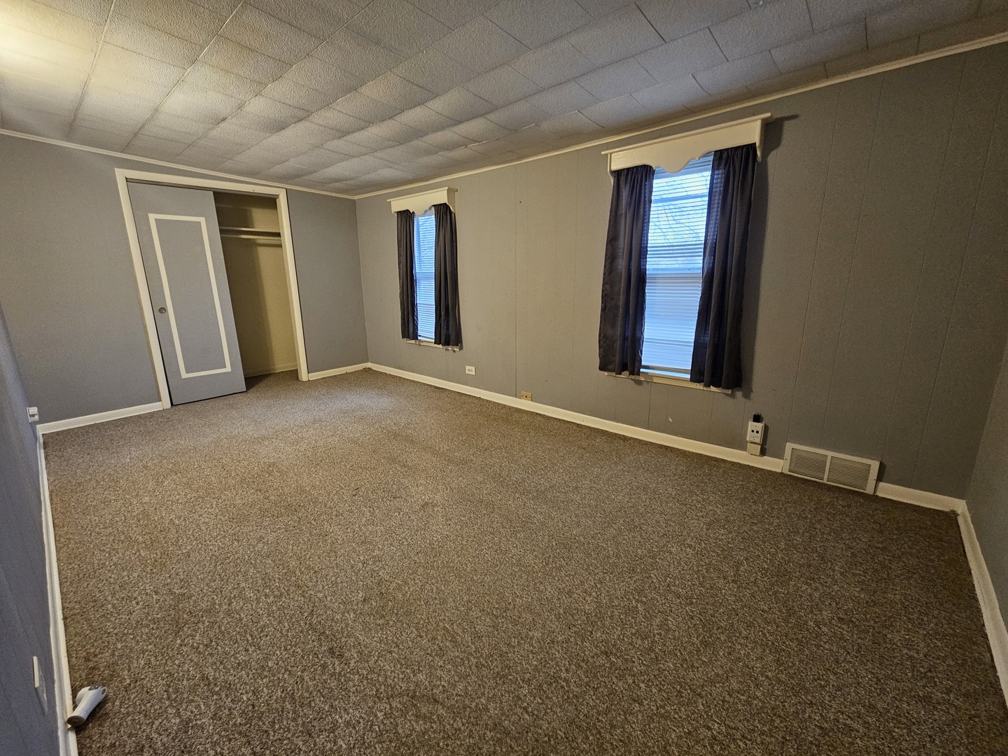 39101 N Walnut Street, Lake Villa, IL 60046