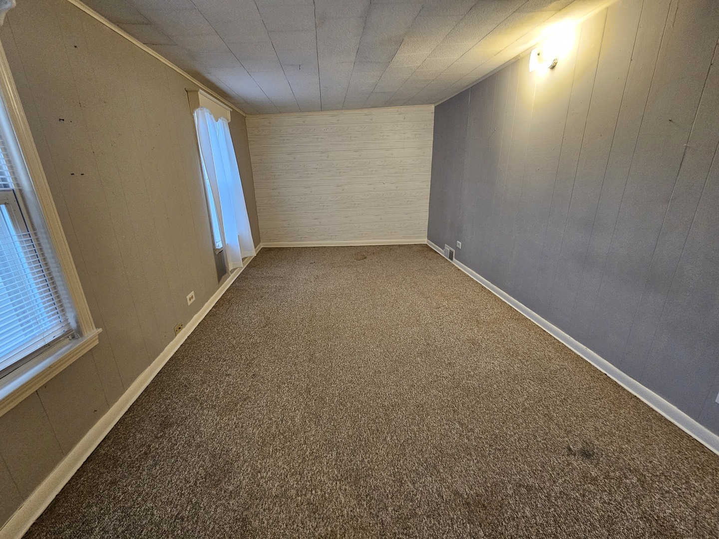 39101 N Walnut Street, Lake Villa, IL 60046