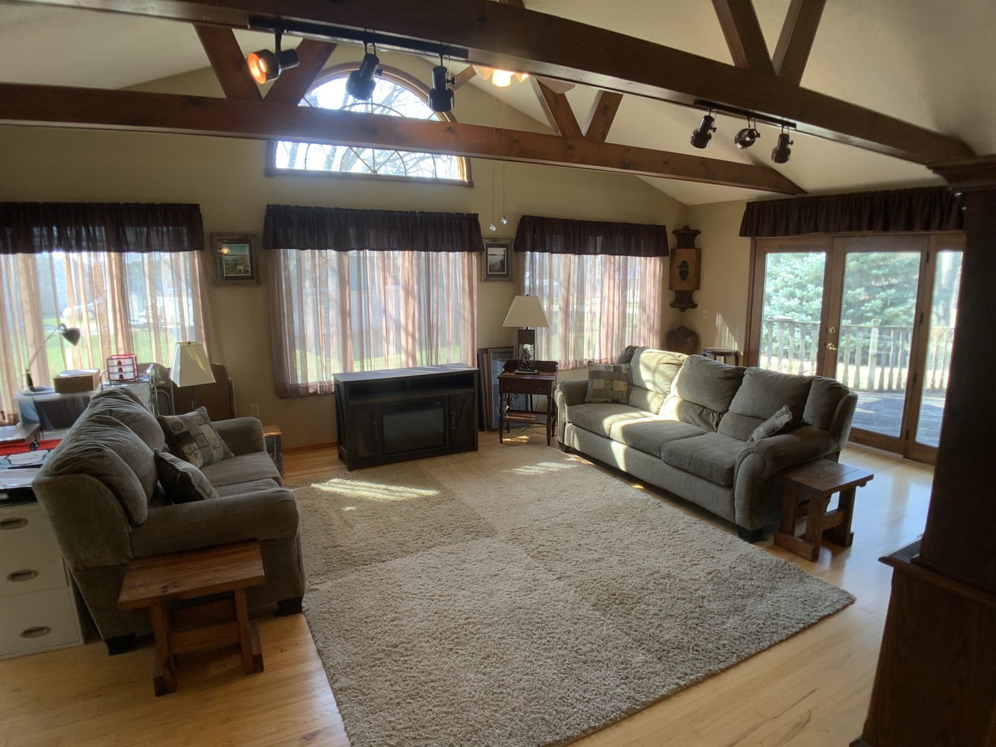 12628 Willow Lane, Genoa, IL 60135