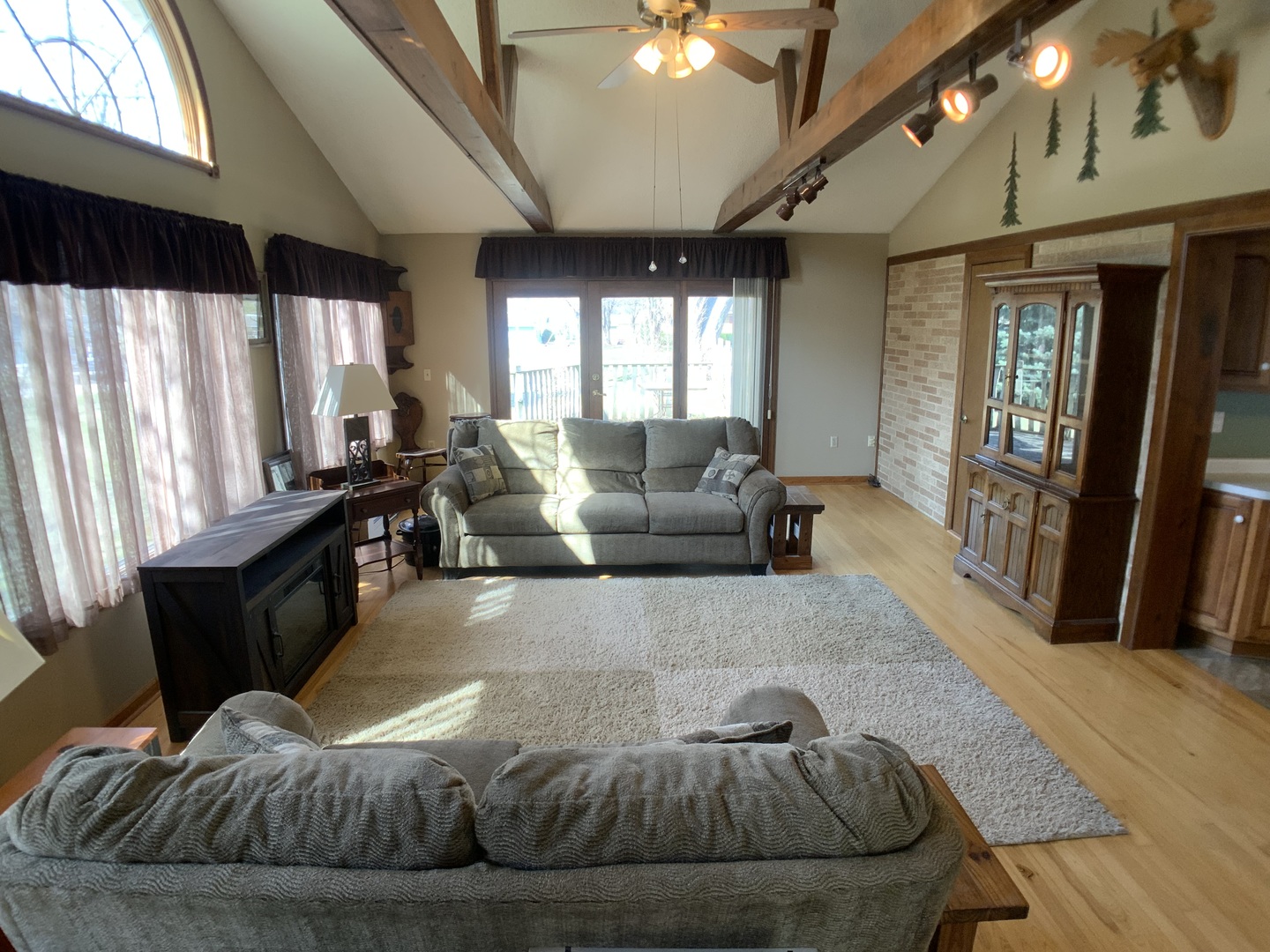 12628 Willow Lane, Genoa, IL 60135