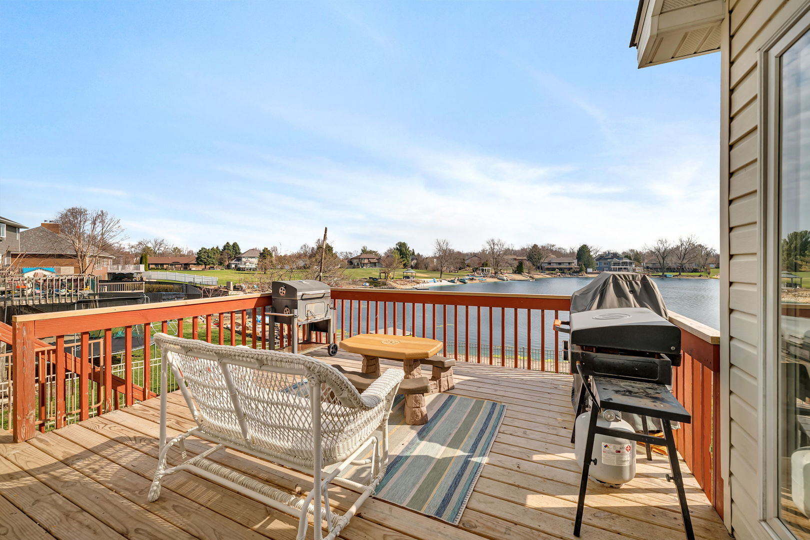 208 Santos Avenue, Minooka, IL 60447