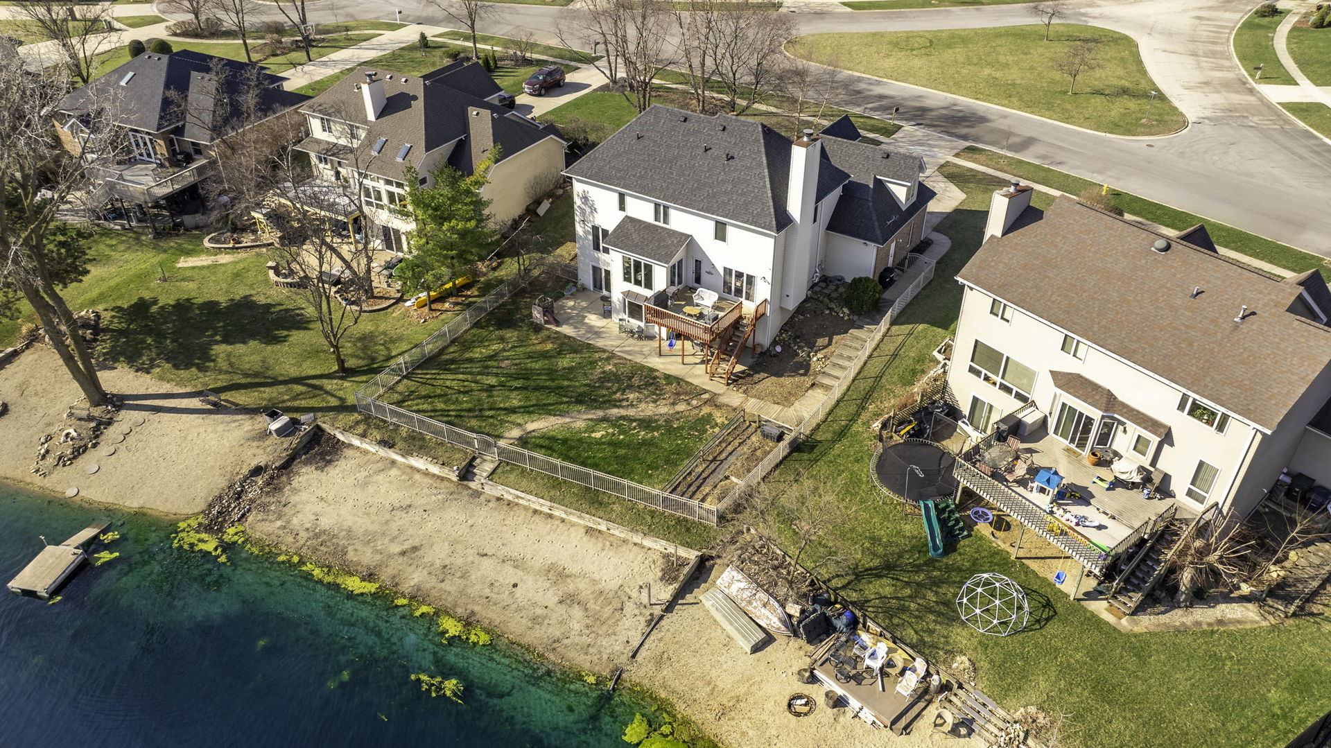 208 Santos Avenue, Minooka, IL 60447