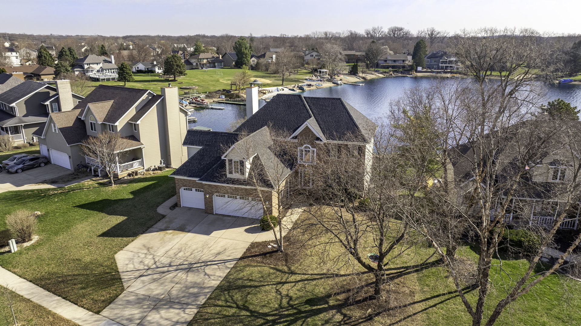 208 Santos Avenue, Minooka, IL 60447