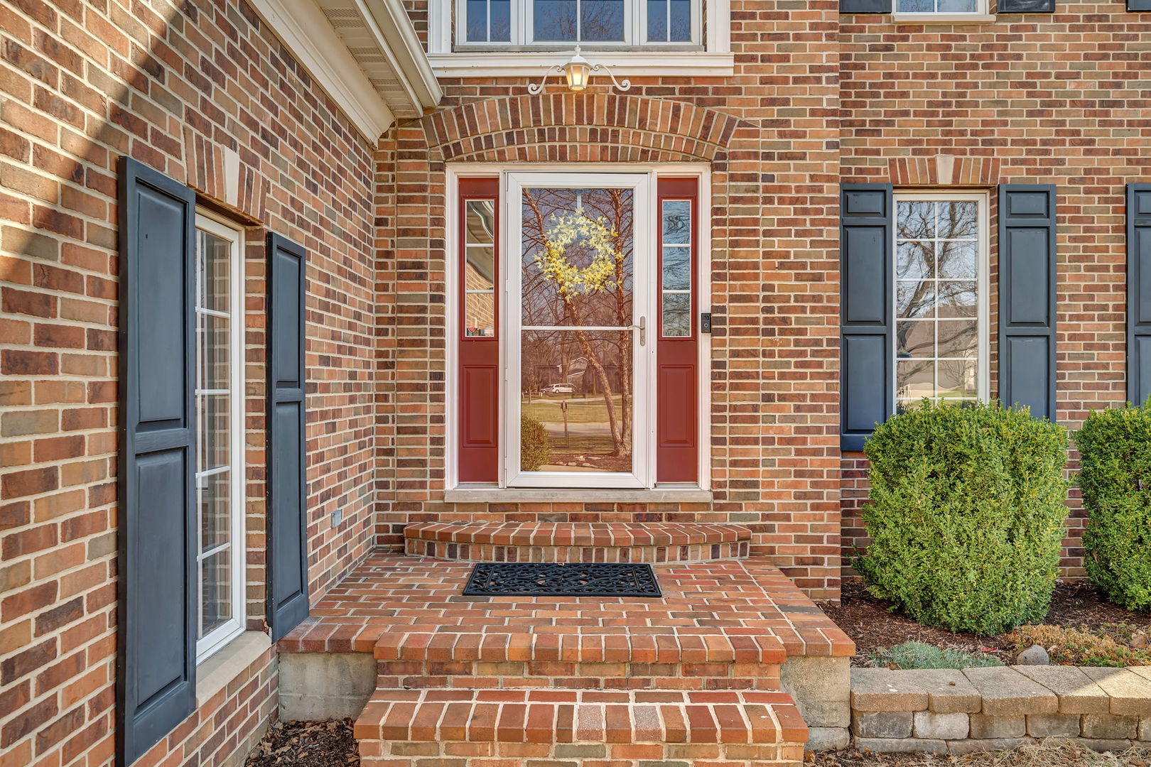 208 Santos Avenue, Minooka, IL 60447