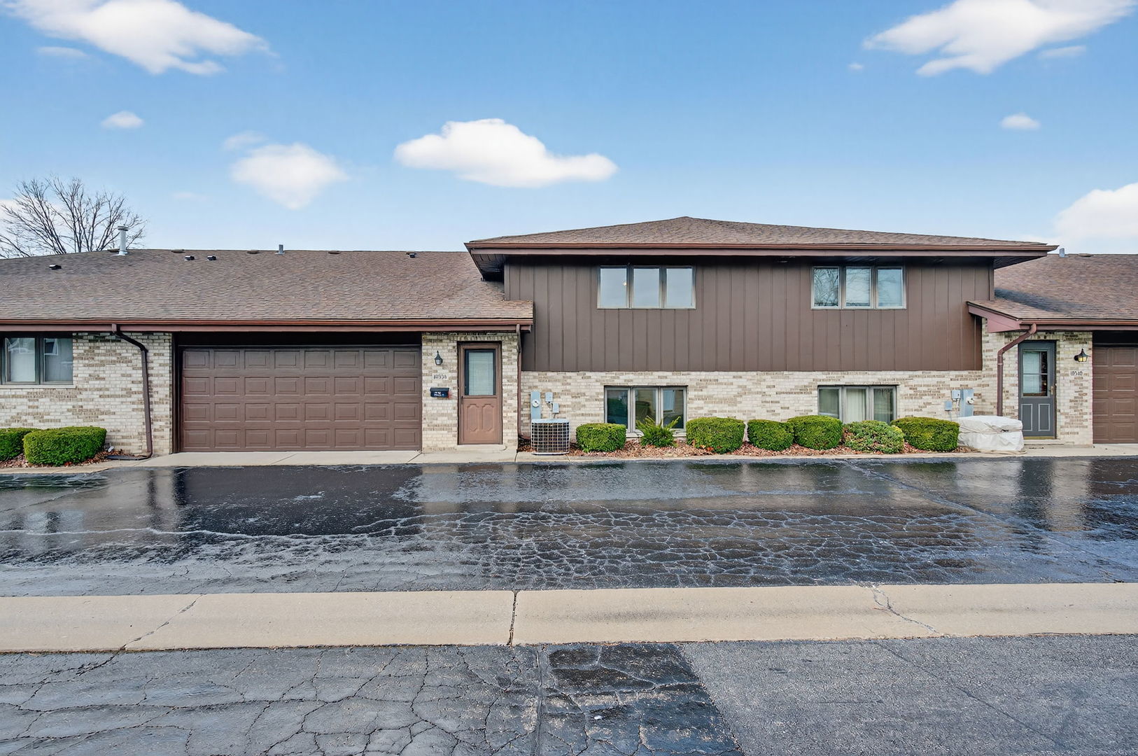 10536 Illinois Court, Orland Park, IL 60467