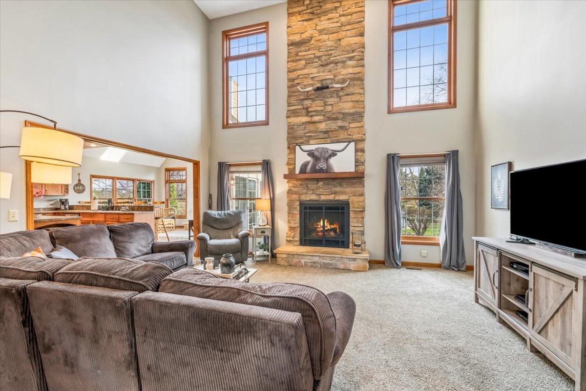 12556 Woodview Street, Plano, IL 60545