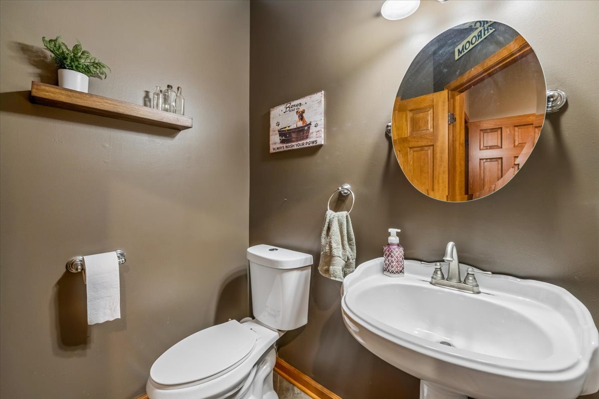 12556 Woodview Street, Plano, IL 60545