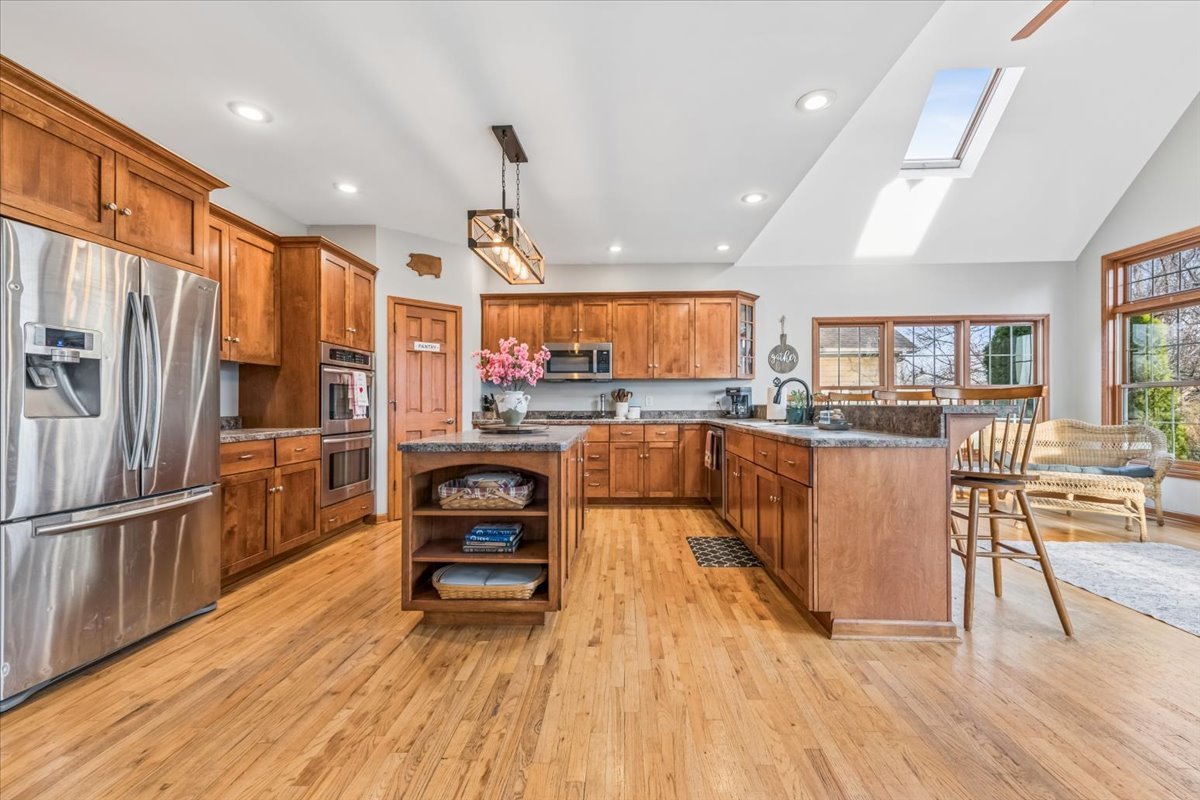 12556 Woodview Street, Plano, IL 60545