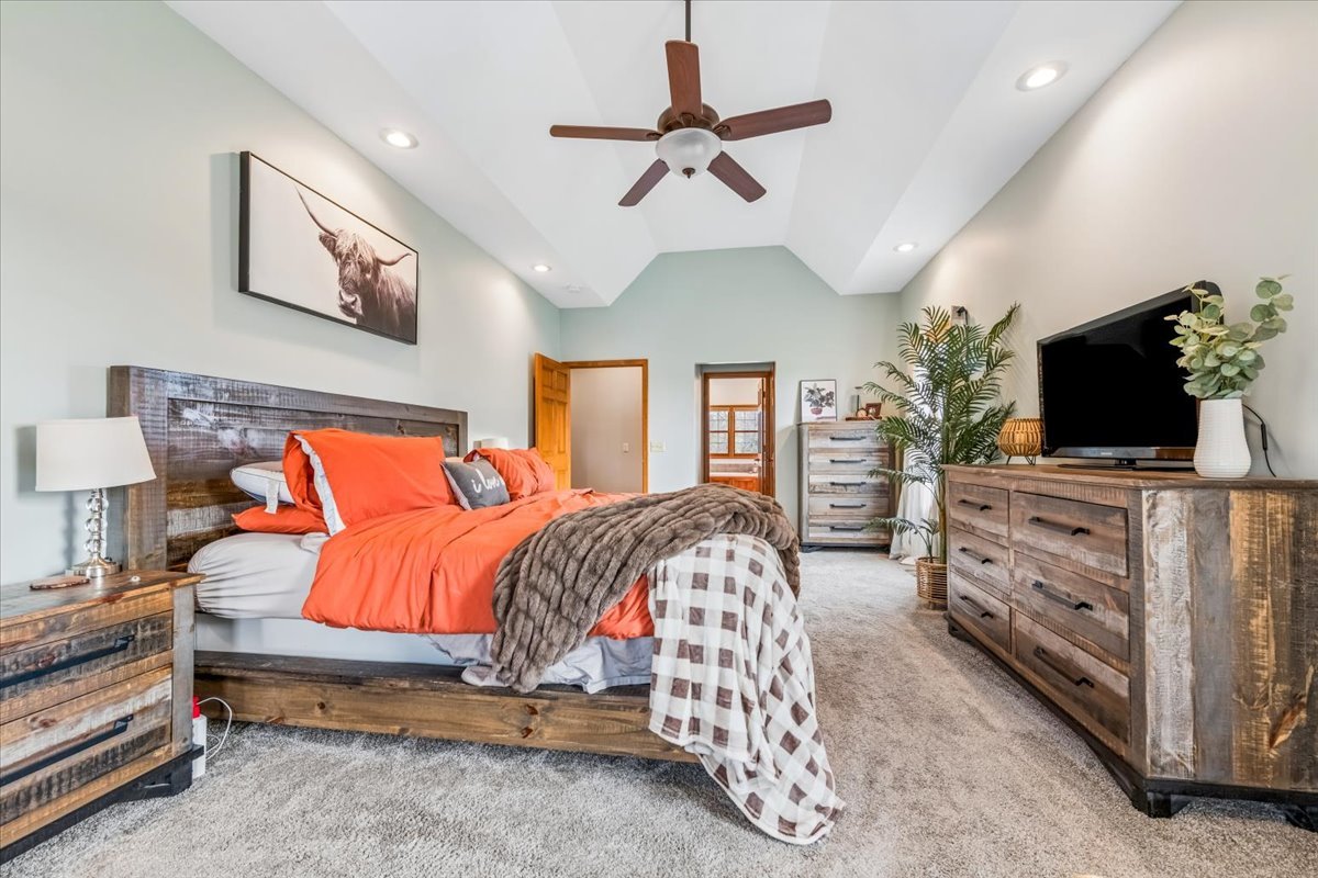 12556 Woodview Street, Plano, IL 60545