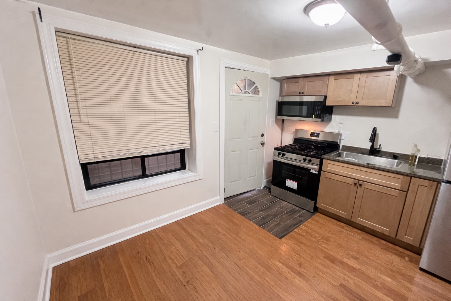 3216 W ALTGELD Street #G, Chicago, IL 60647