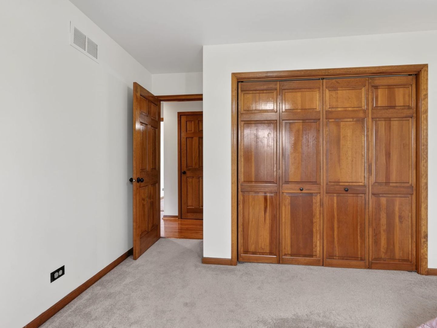 3700 Charlemaine Drive, Aurora, IL 60504