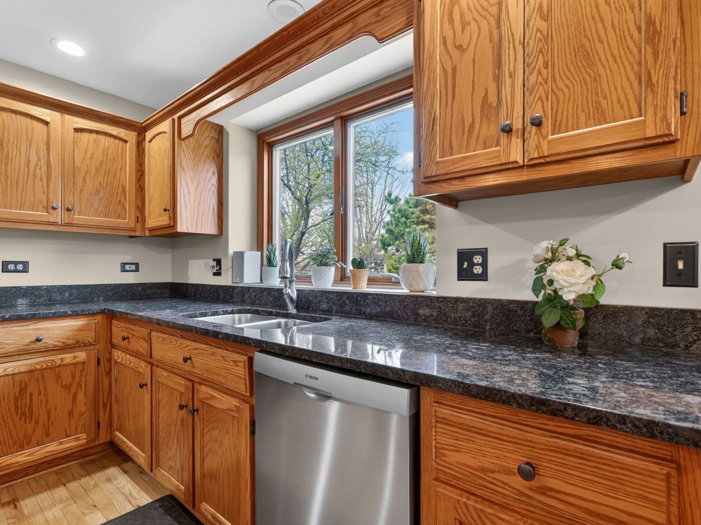 3700 Charlemaine Drive, Aurora, IL 60504