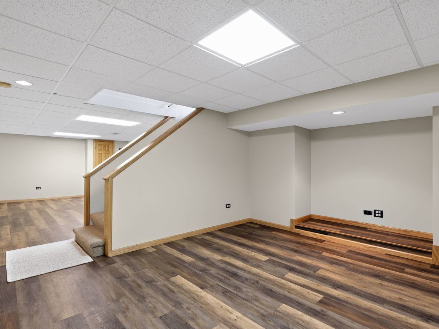 3700 Charlemaine Drive, Aurora, IL 60504