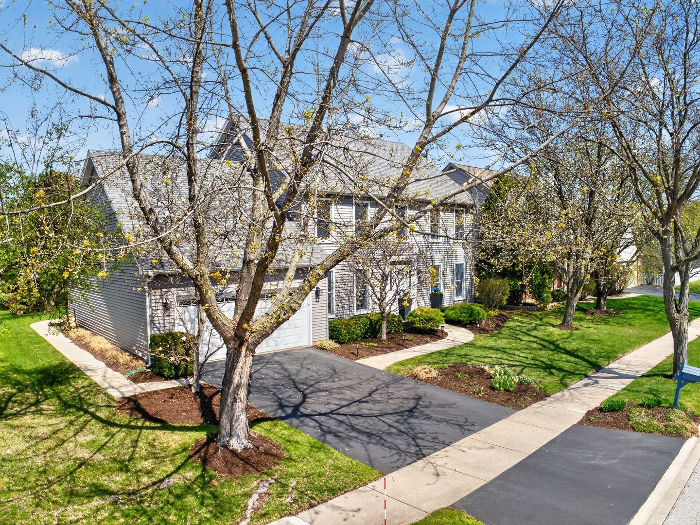 3700 Charlemaine Drive, Aurora, IL 60504