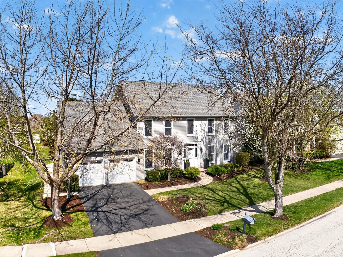 3700 Charlemaine Drive, Aurora, IL 60504