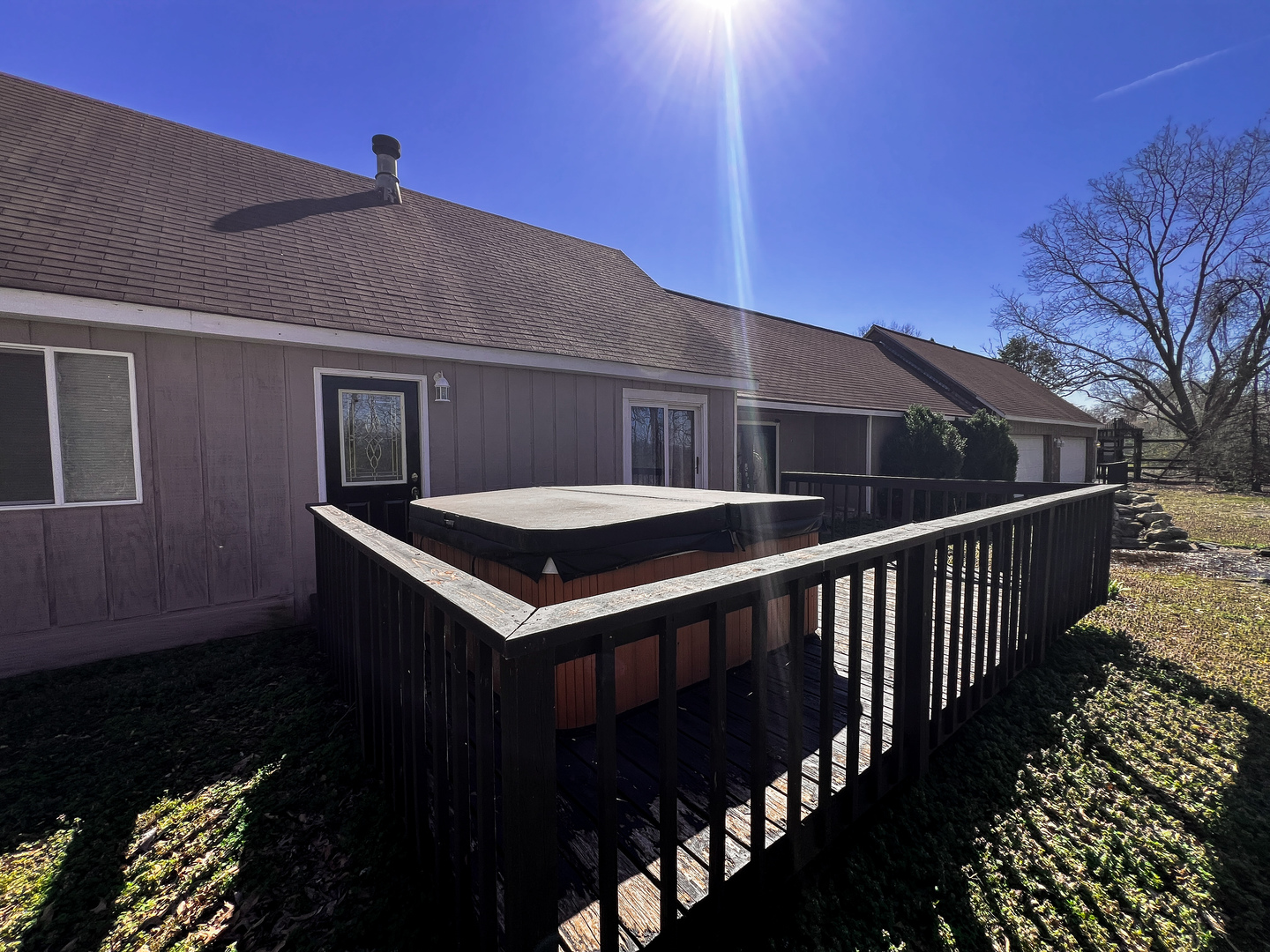 21604 Fox Drive, Carlyle, IL 62231