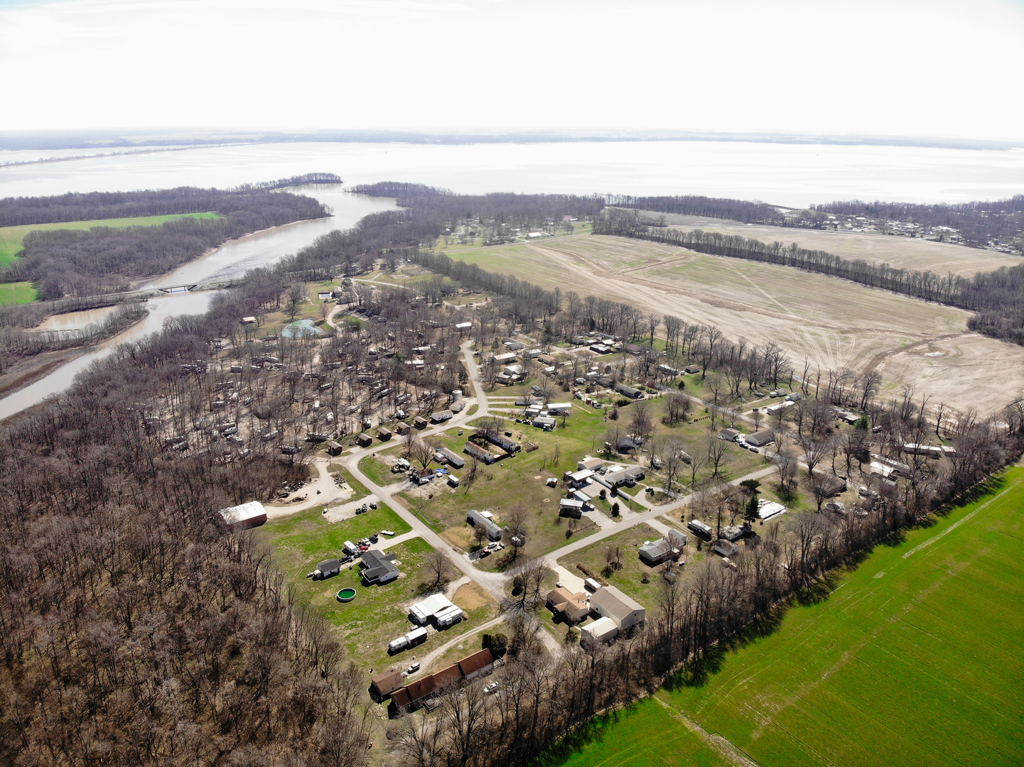 21604 Fox Drive, Carlyle, IL 62231