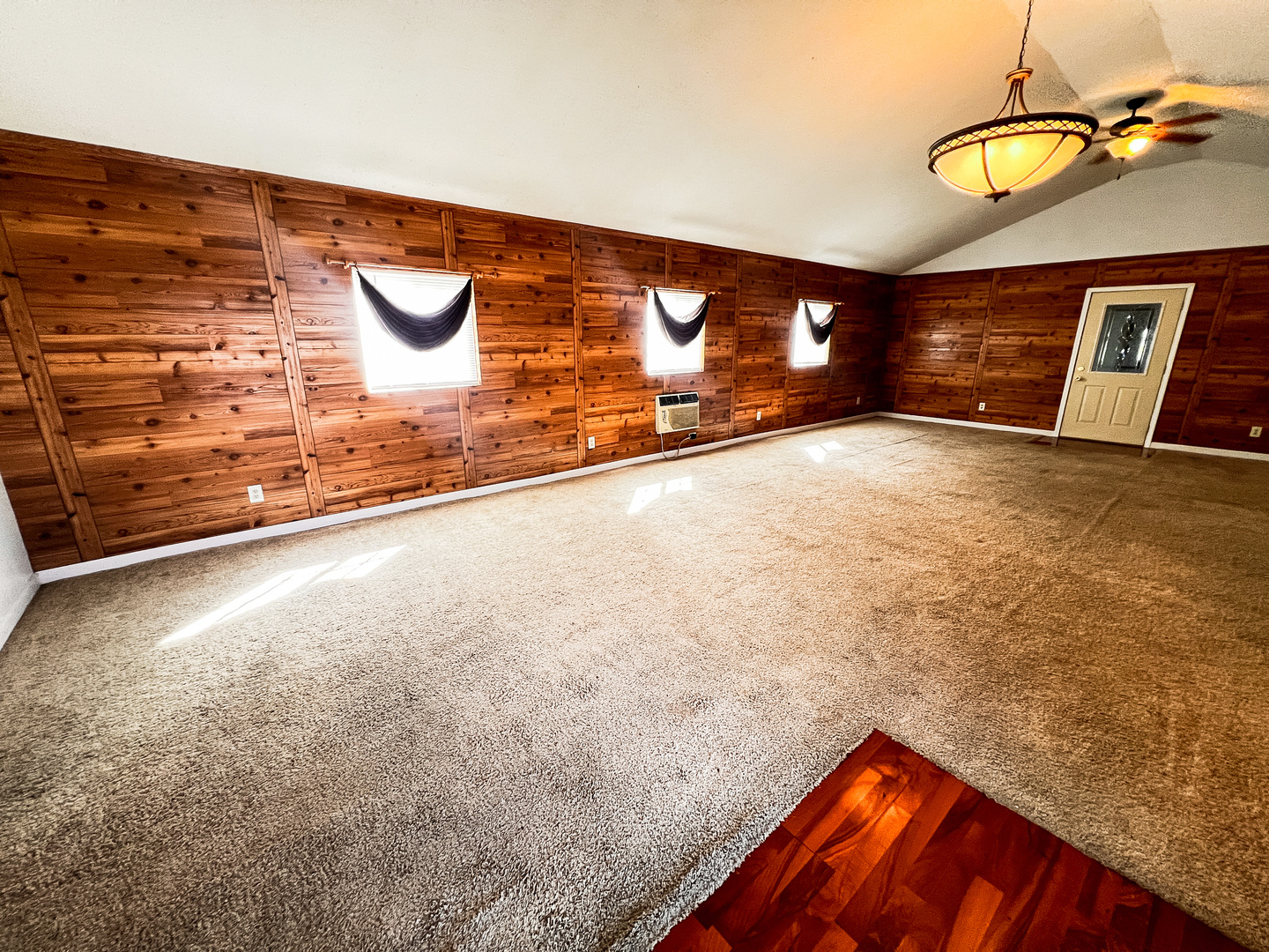 21604 Fox Drive, Carlyle, IL 62231