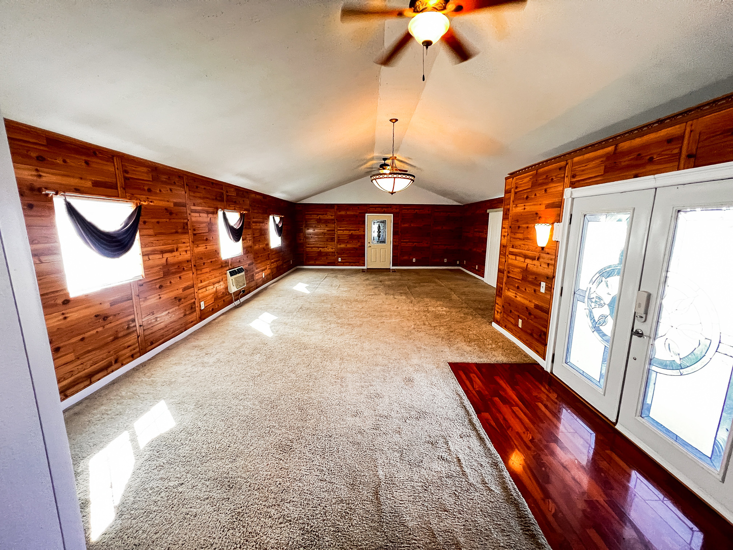 21604 Fox Drive, Carlyle, IL 62231