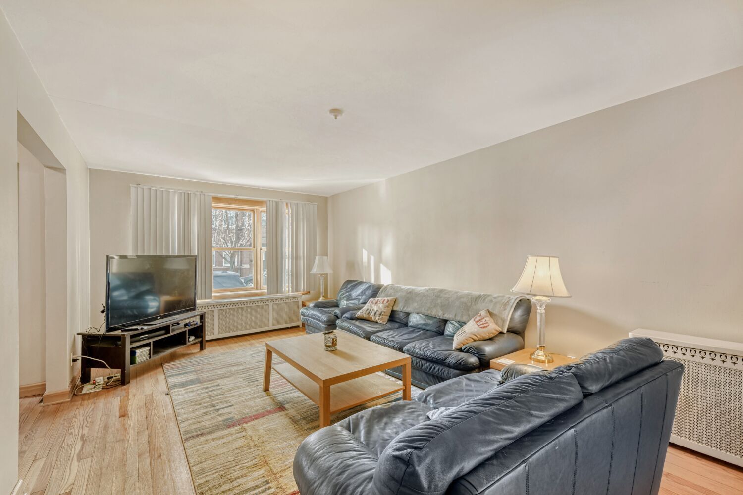 3333 S Emerald Avenue, Chicago, IL 60616