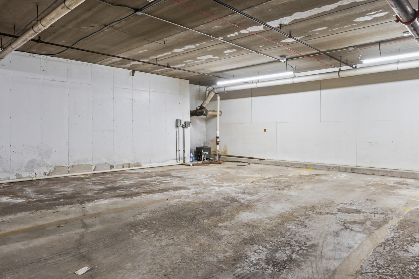 2086 Saint Johns Avenue #306, Highland Park, IL 60035