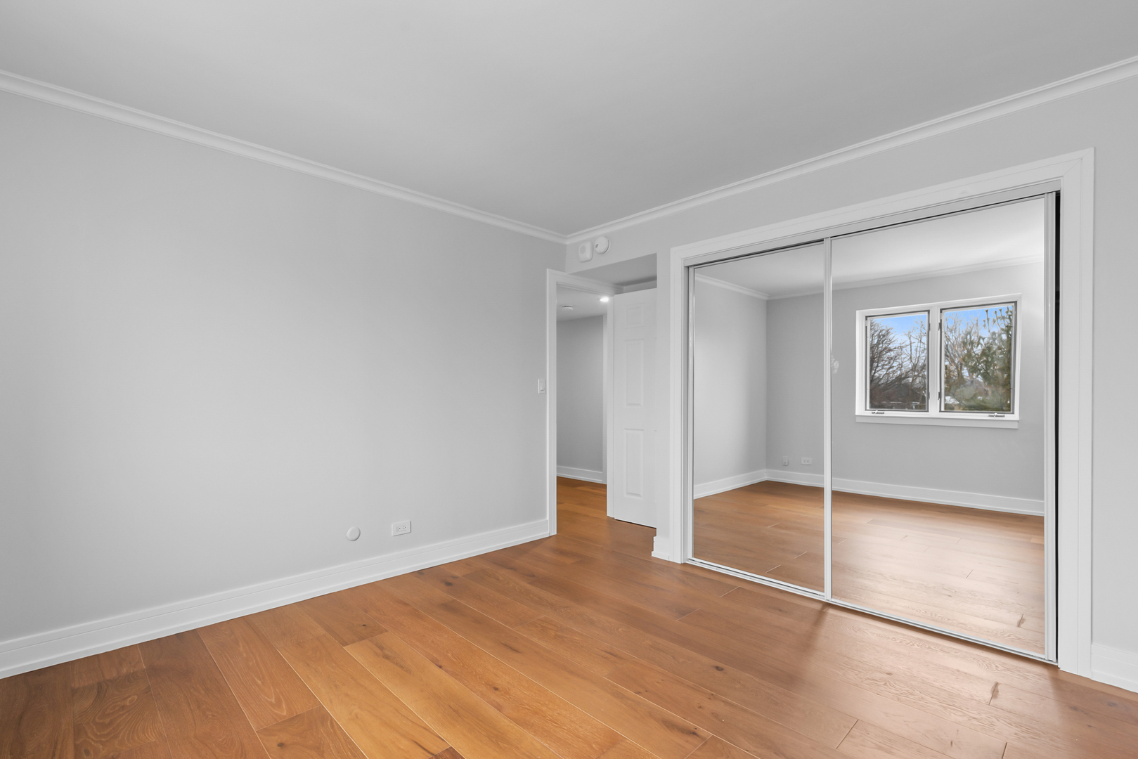 2086 Saint Johns Avenue #306, Highland Park, IL 60035