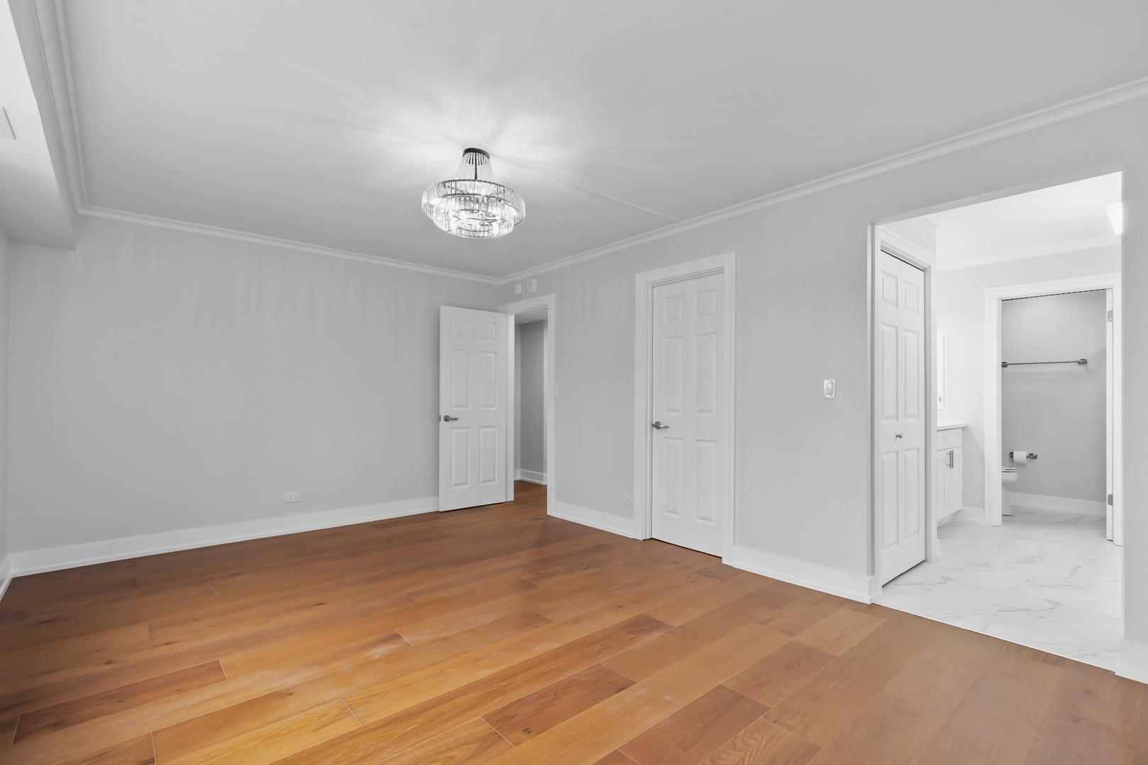 2086 Saint Johns Avenue #306, Highland Park, IL 60035