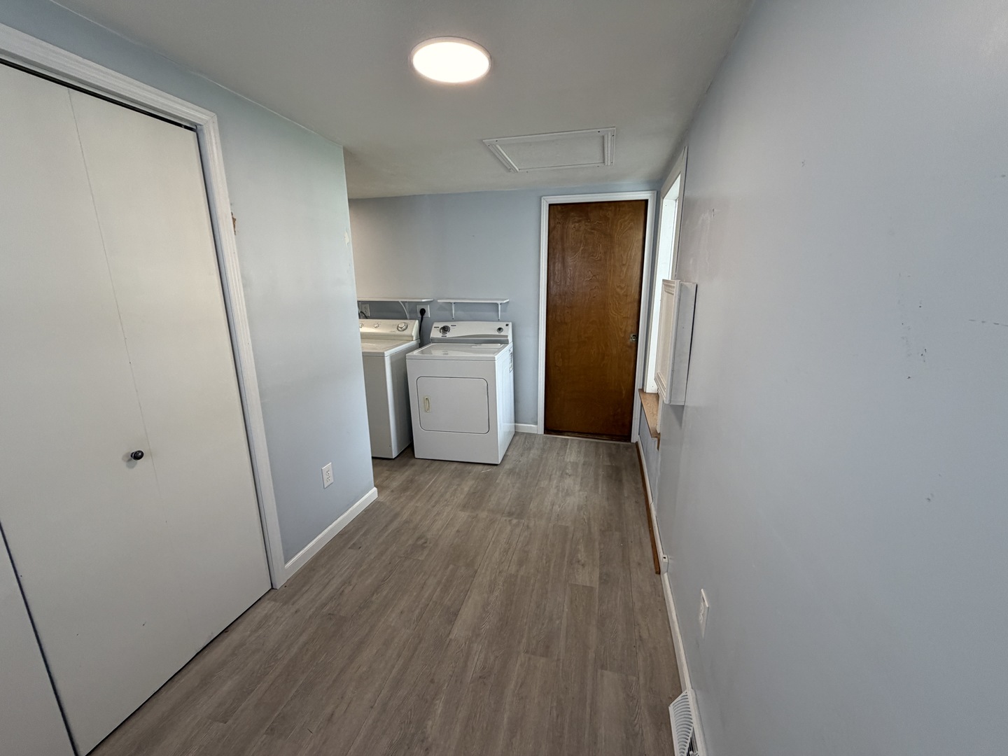 609 E Clay Street, Clinton, IL 61727