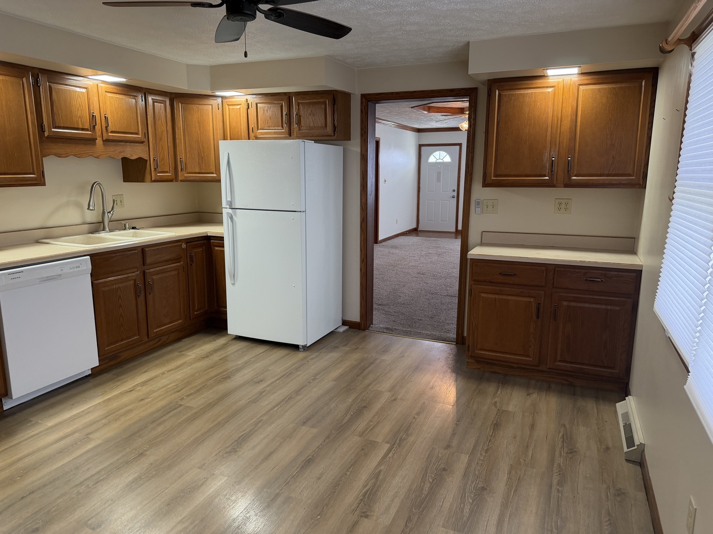 609 E Clay Street, Clinton, IL 61727