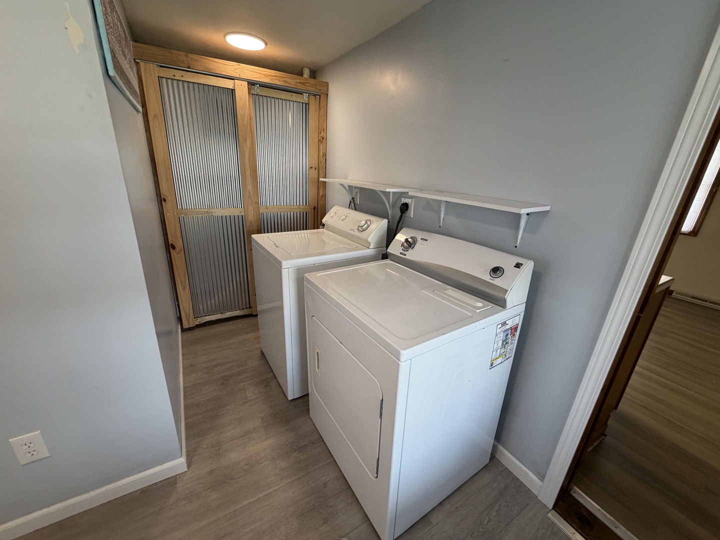 609 E Clay Street, Clinton, IL 61727