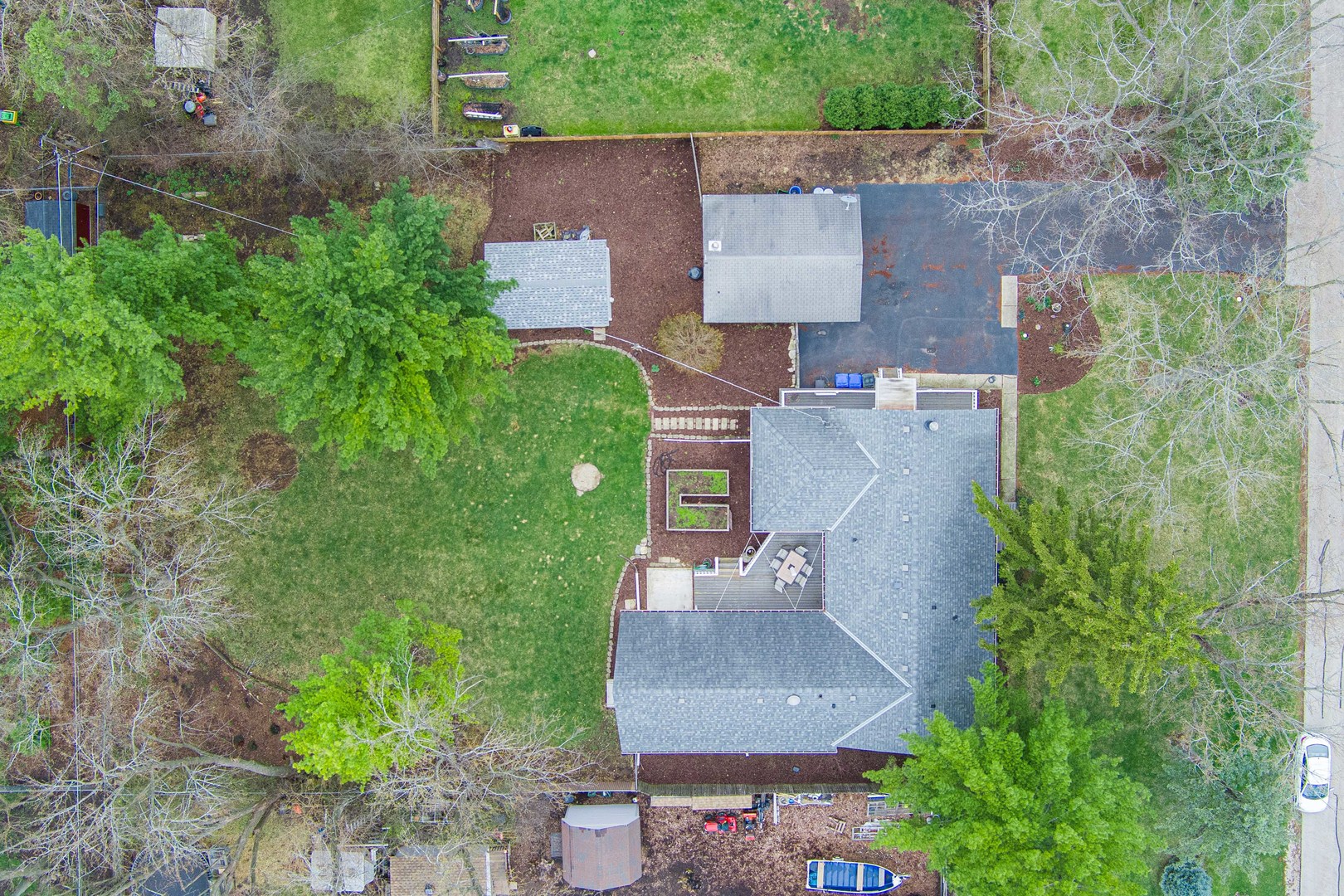 270 S Ott Avenue, Glen Ellyn, IL 60137