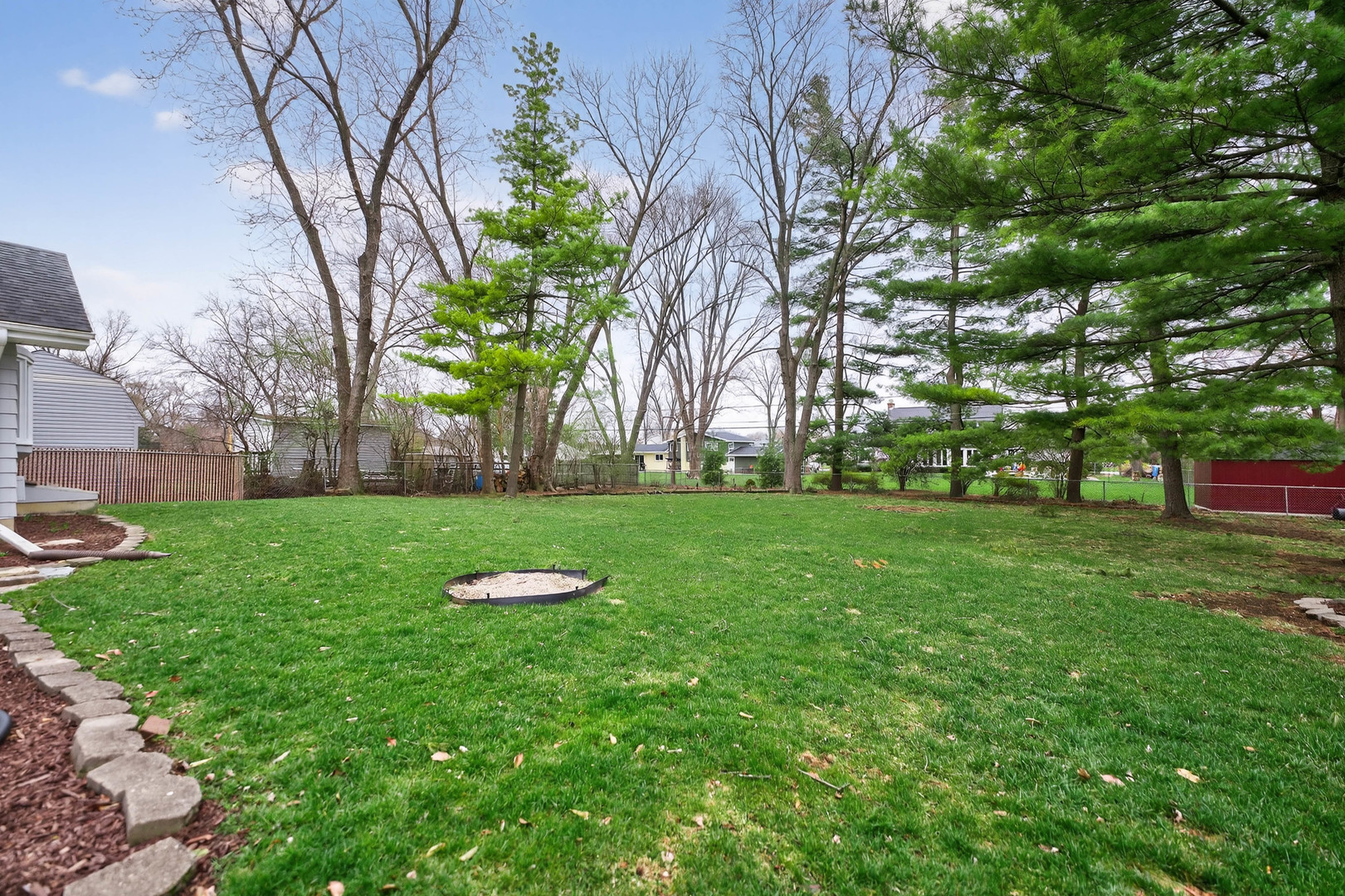 270 S Ott Avenue, Glen Ellyn, IL 60137