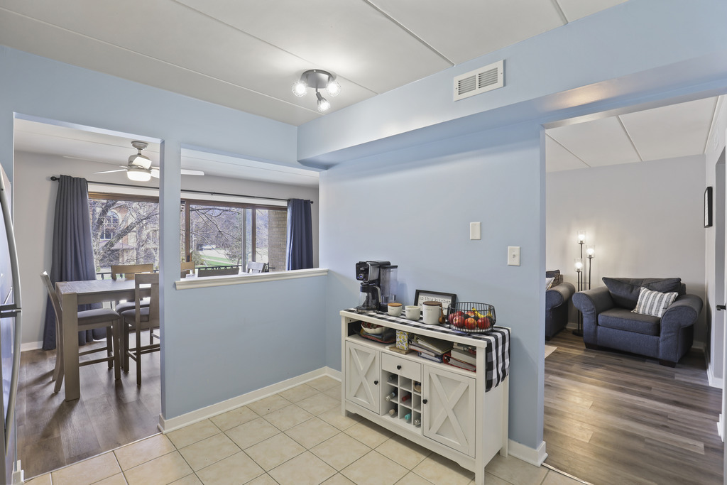 7301 Evergreen Drive #2B, Orland Park, IL 60462