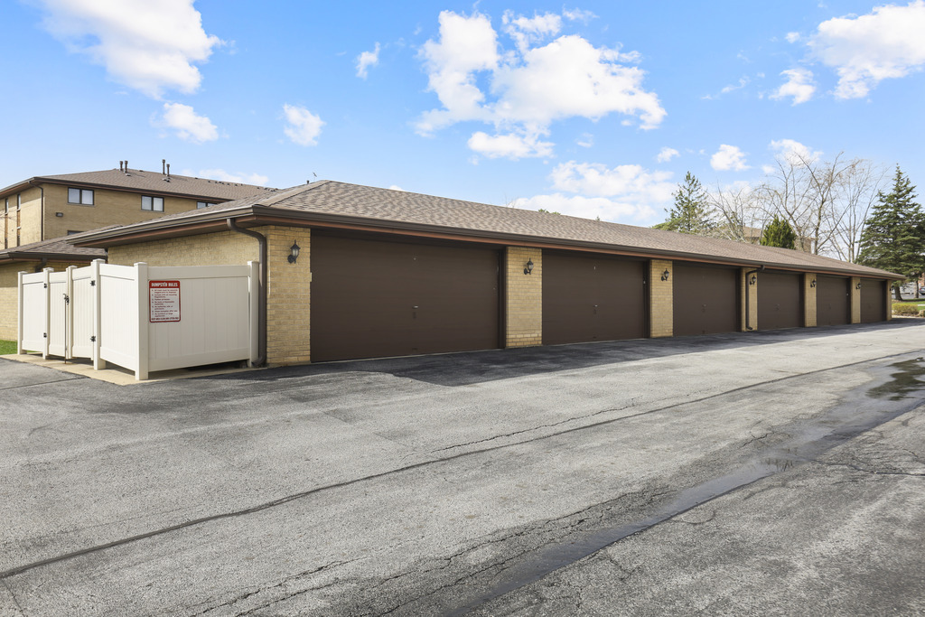 7301 Evergreen Drive #2B, Orland Park, IL 60462