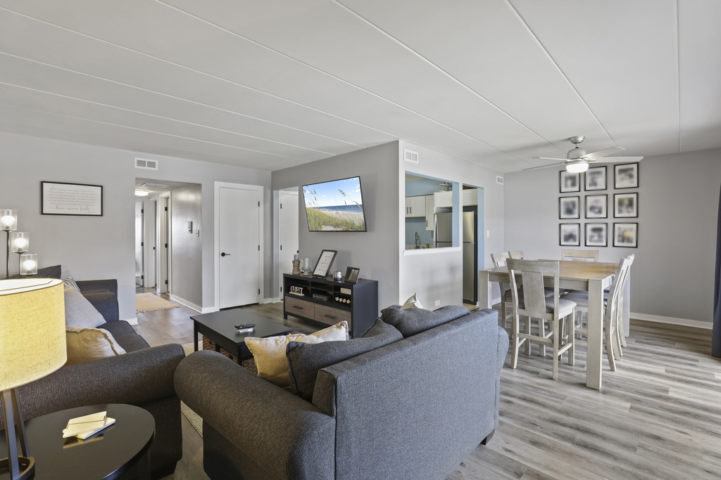 7301 Evergreen Drive #2B, Orland Park, IL 60462