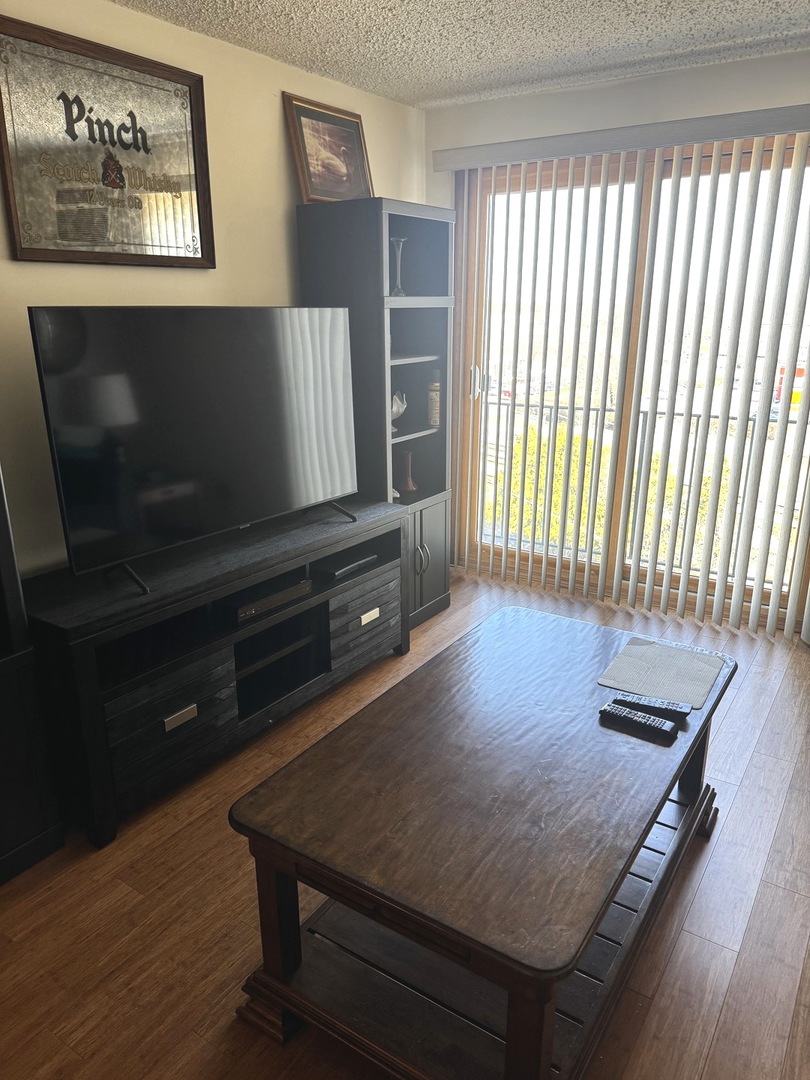 2333 N Neva Avenue #404C, Chicago, IL 60707