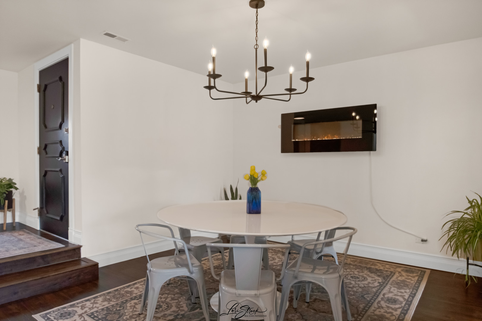 8137 Chestnut Drive #C, Palos Hills, IL 60465