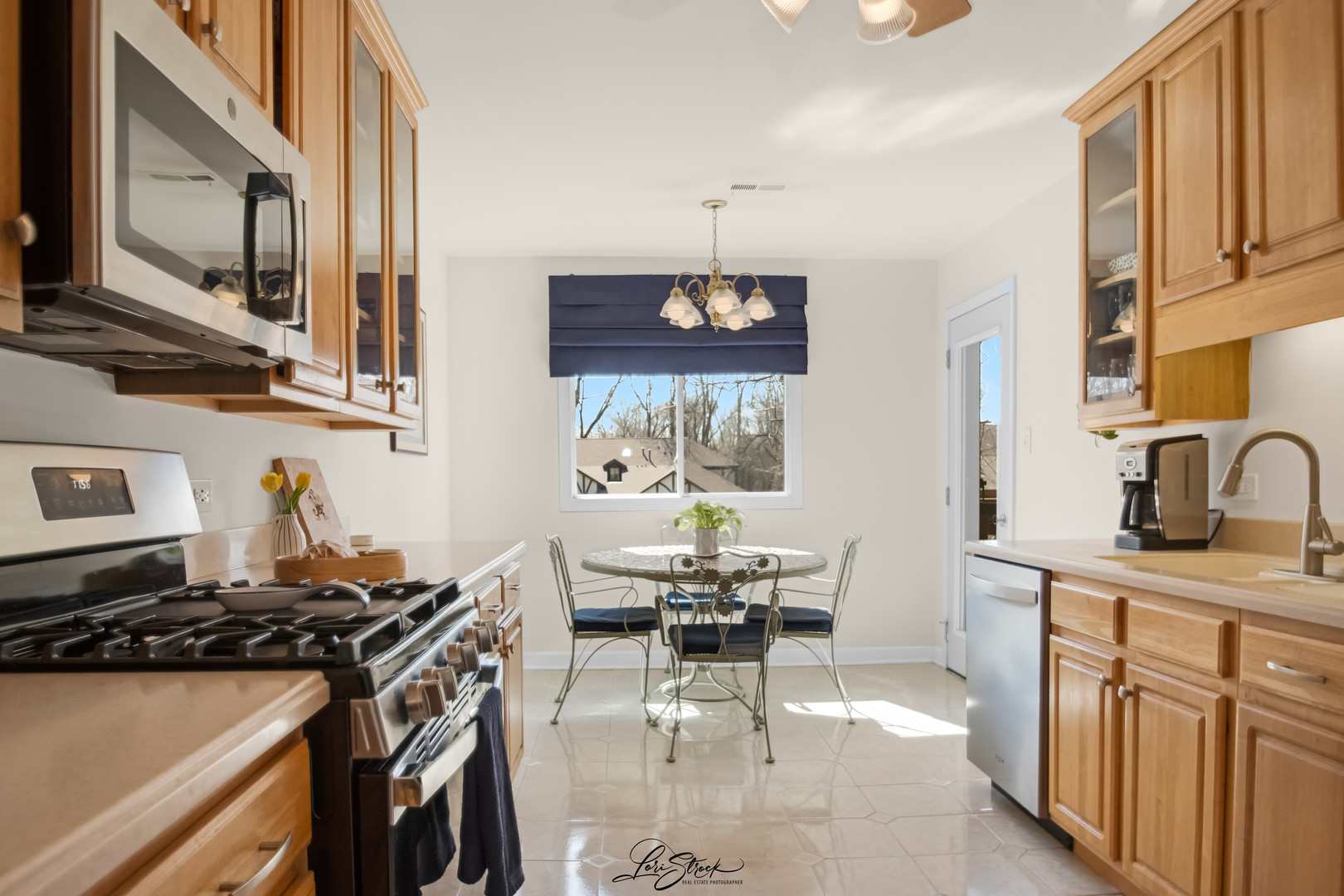 8137 Chestnut Drive #C, Palos Hills, IL 60465