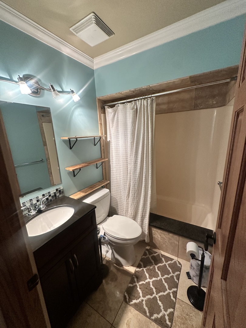 34 Montego Colony #1, Fox Lake, IL 60020