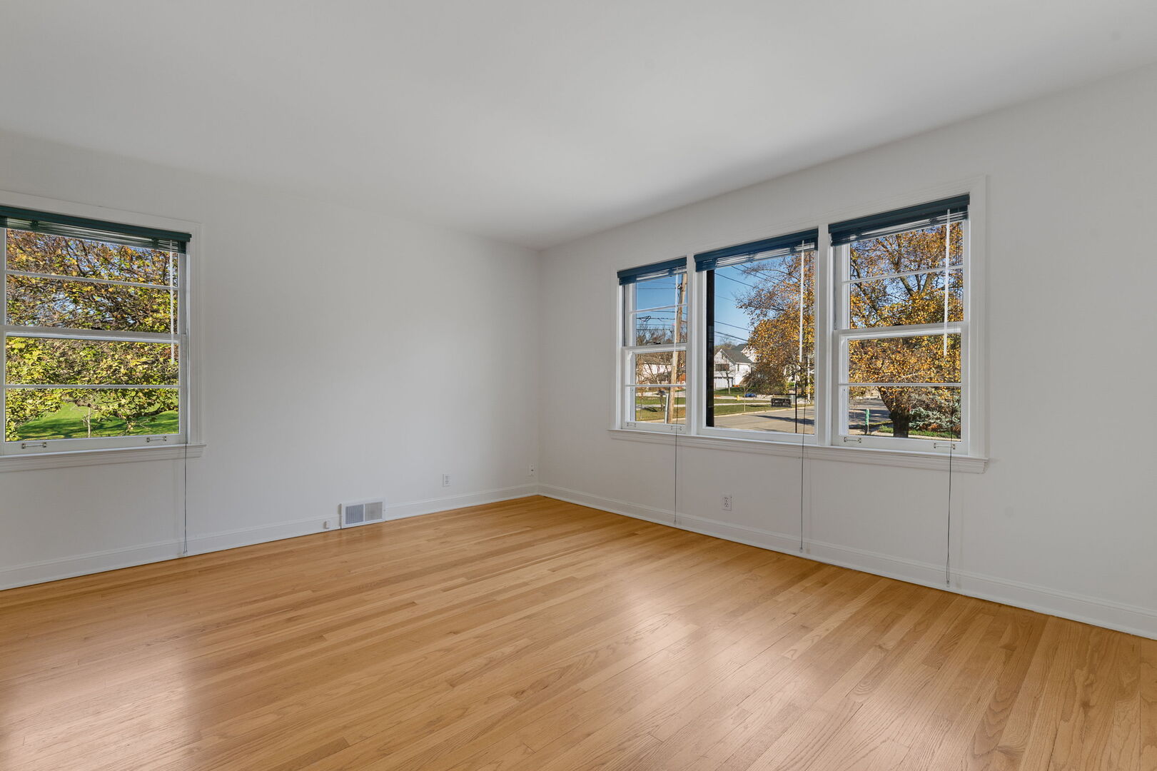 4700 Central Avenue, Western Springs, IL 60558