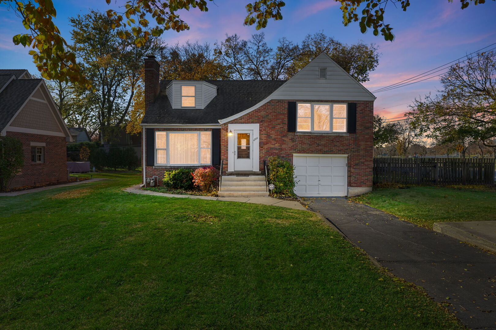 4700 Central Avenue, Western Springs, IL 60558